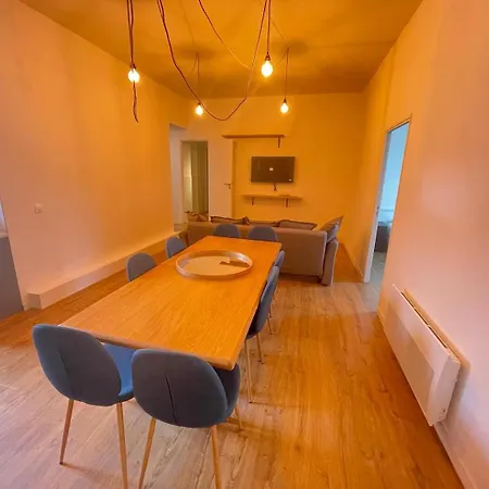 Renovated 8 Pers Apartment Rennes