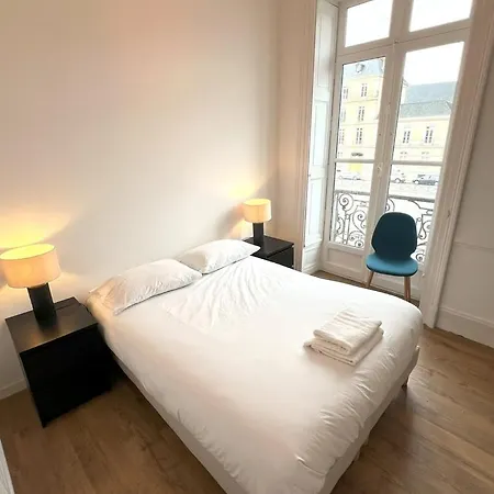 Renovated 8 Pers Apartment Rennes